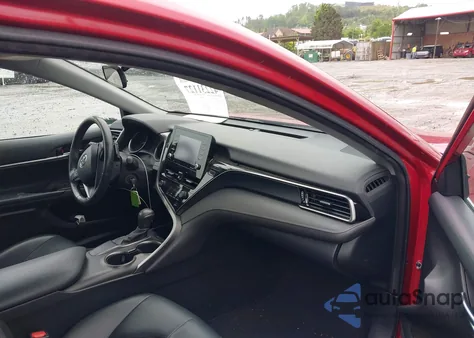 2021 Toyota Camry Se z USA, uszkodzony, nr VIN 4T1G11AKXMU414625